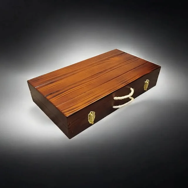 Maletín de madera